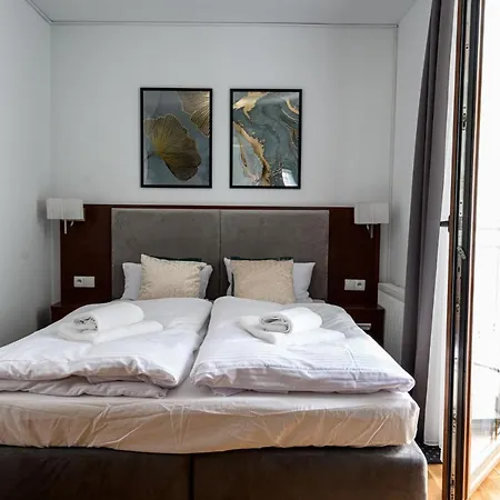 On/set Apartment *