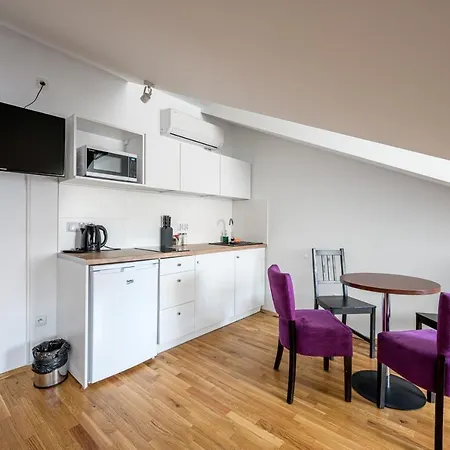 Apartment On/set