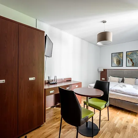 Apartment On/set