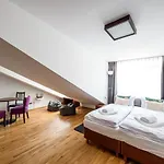 On/set Apartman