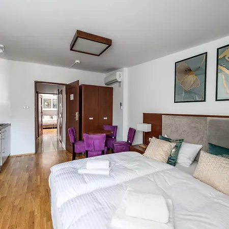 On/set Apartamento Cracóvia